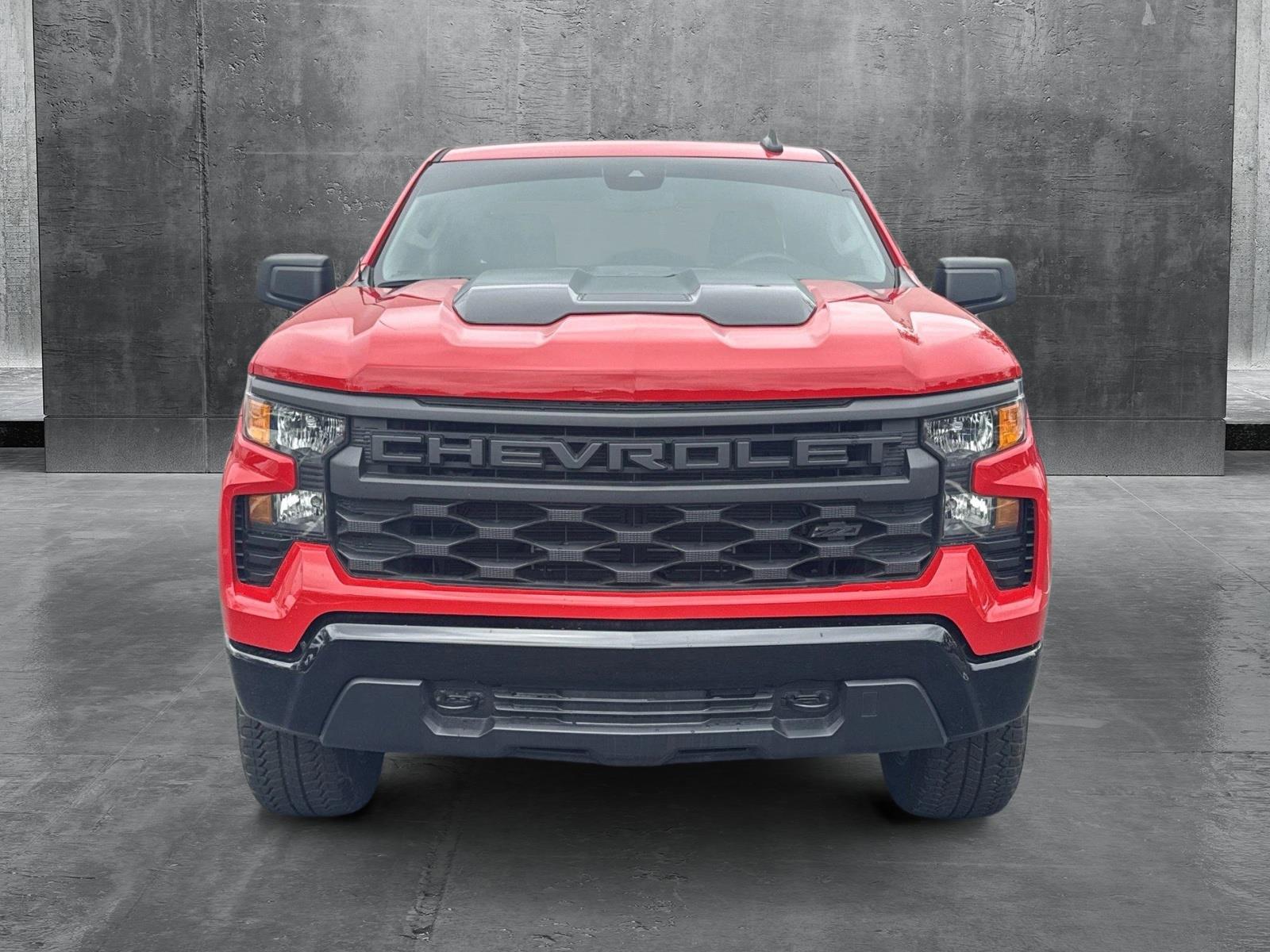 2024 Chevrolet Silverado 1500 Custom Trail Boss photo 2