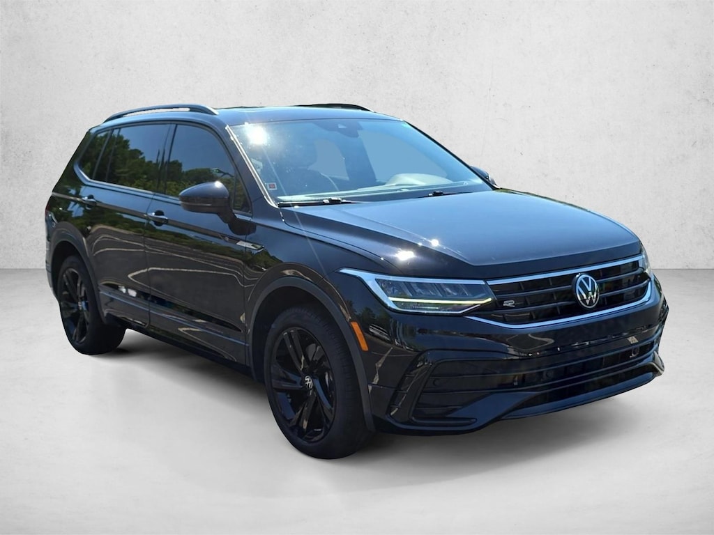 Used 2023 Volkswagen Tiguan SE R-Line Black SUV