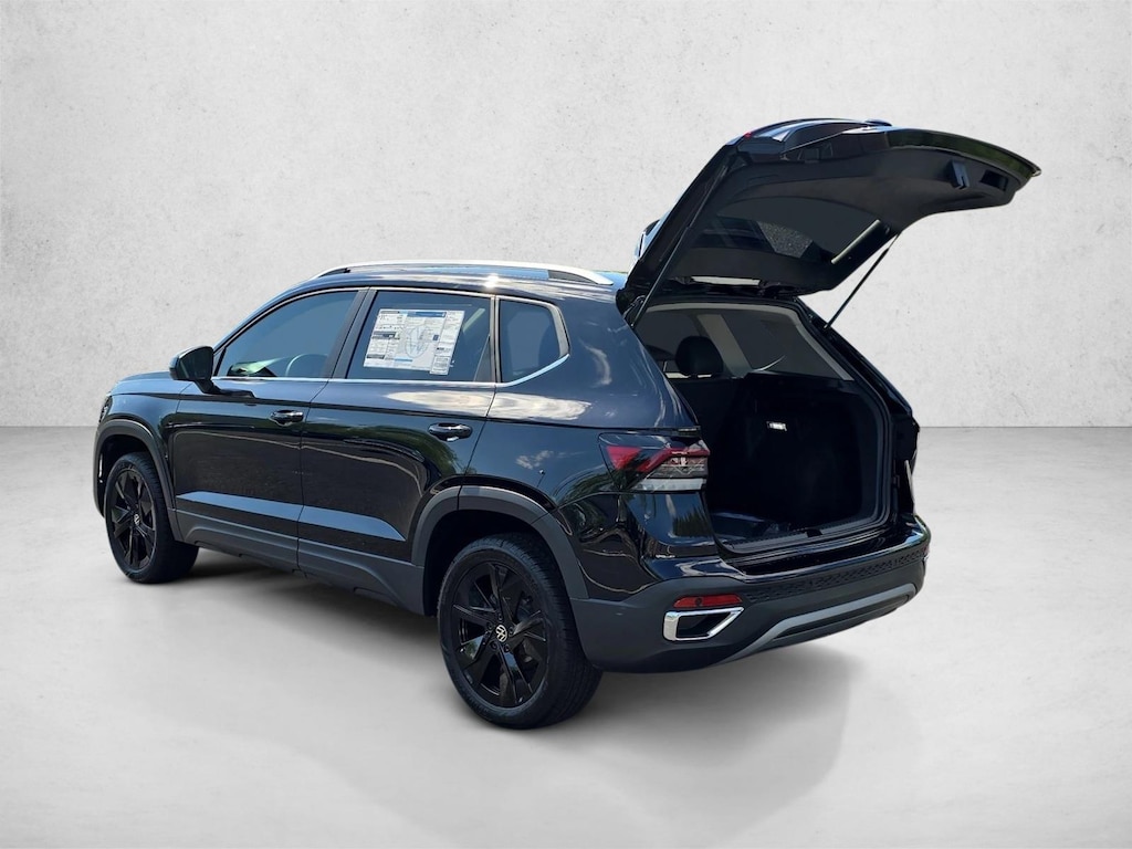 New 2026 Volkswagen Taos 1.5T SE SUV