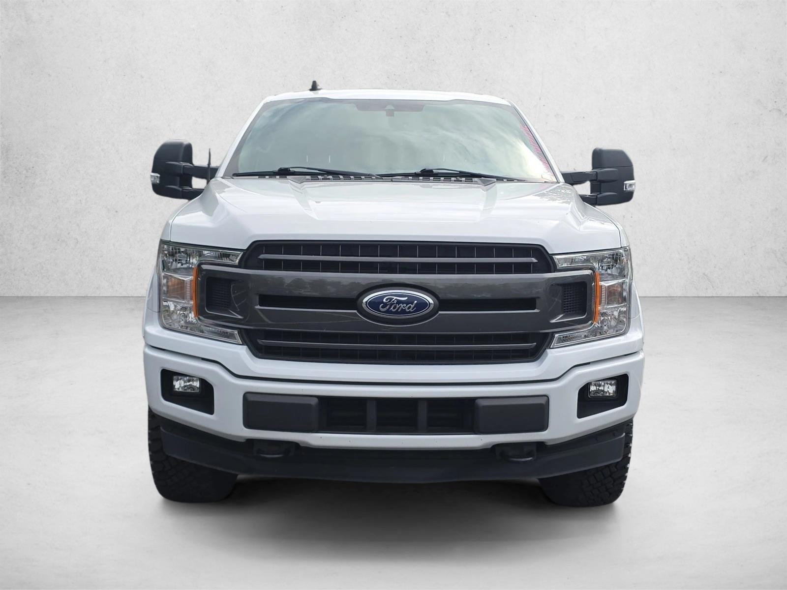 2019 Ford F-150 XLT photo 2