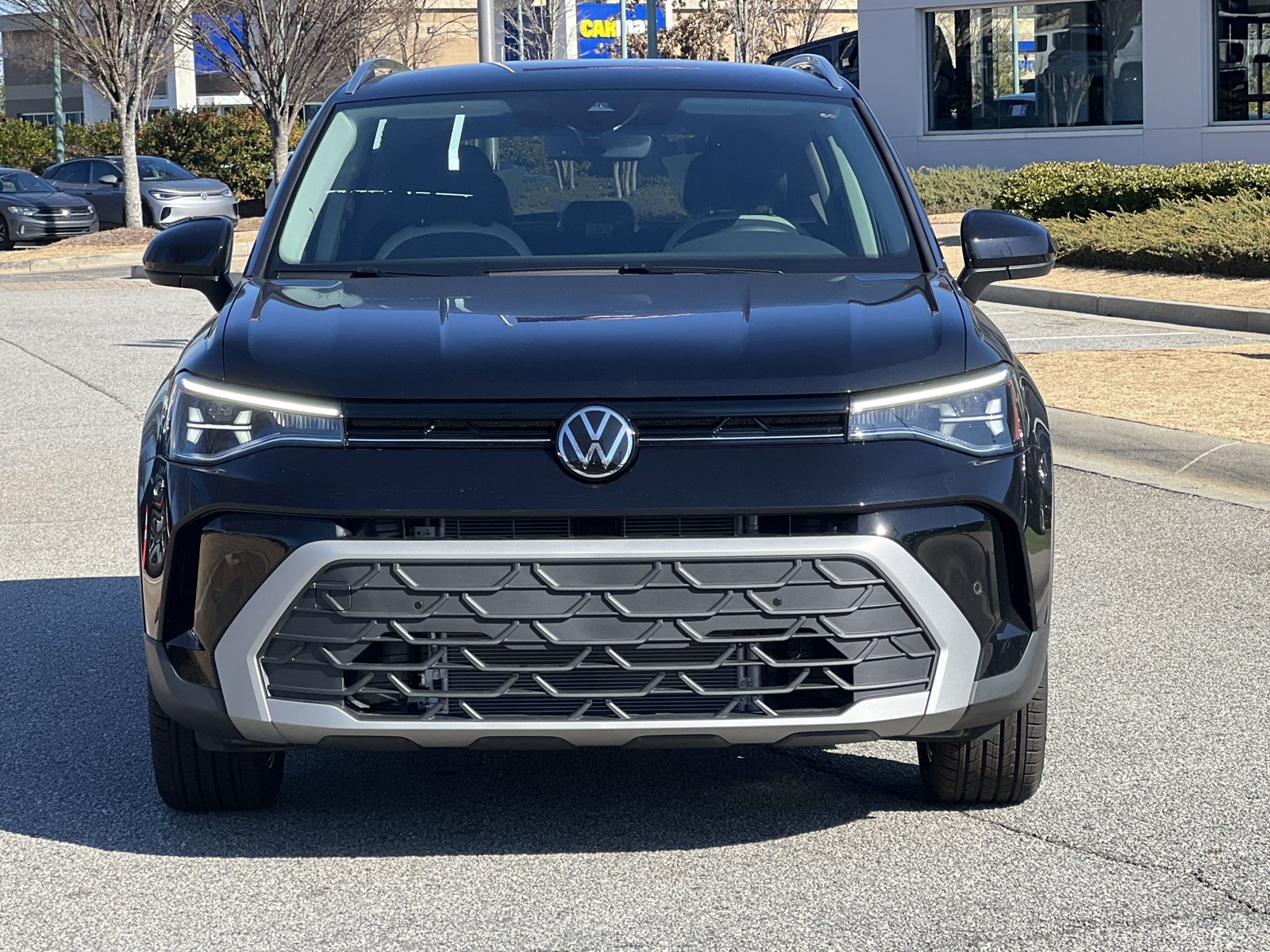 2025 Volkswagen Taos SE photo 2