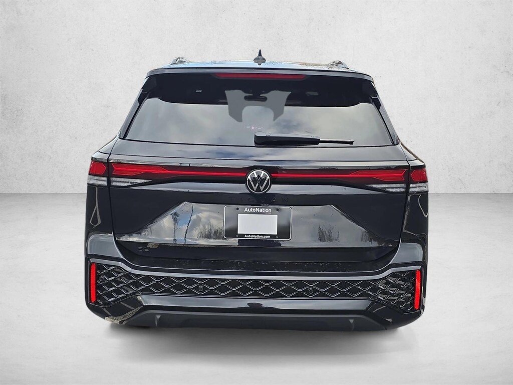 New 2026 Volkswagen Tiguan 2.0T SE SUV