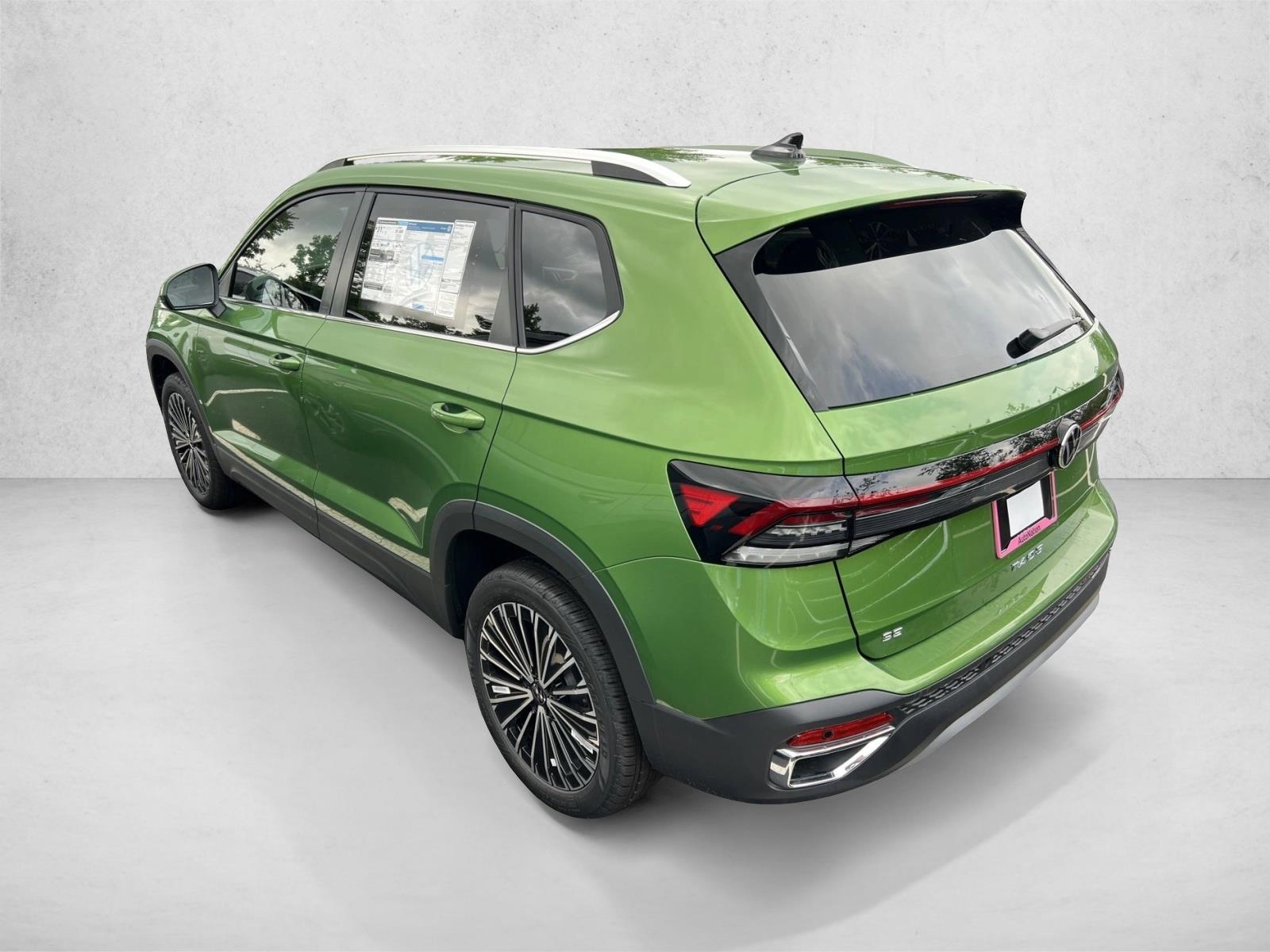 2025 Volkswagen Taos SE - Photo 16