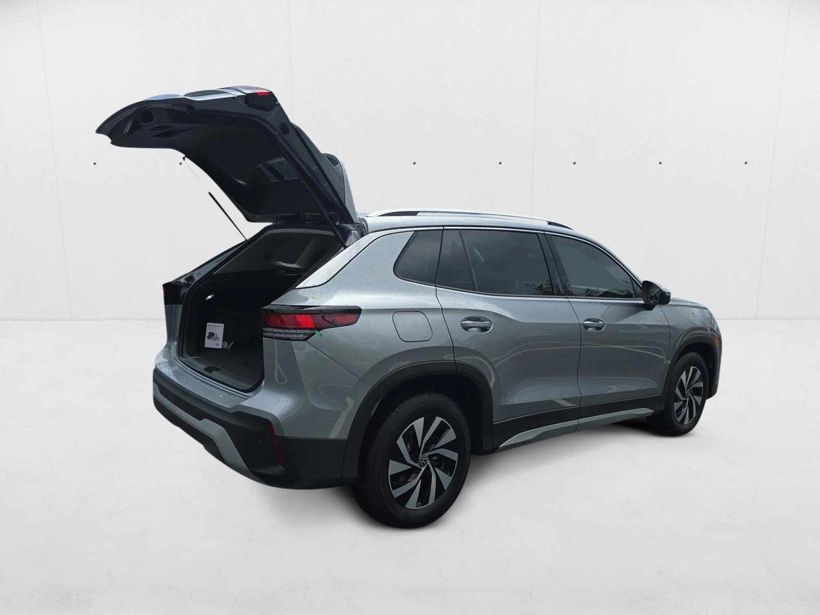2025 Volkswagen Tiguan S photo 2
