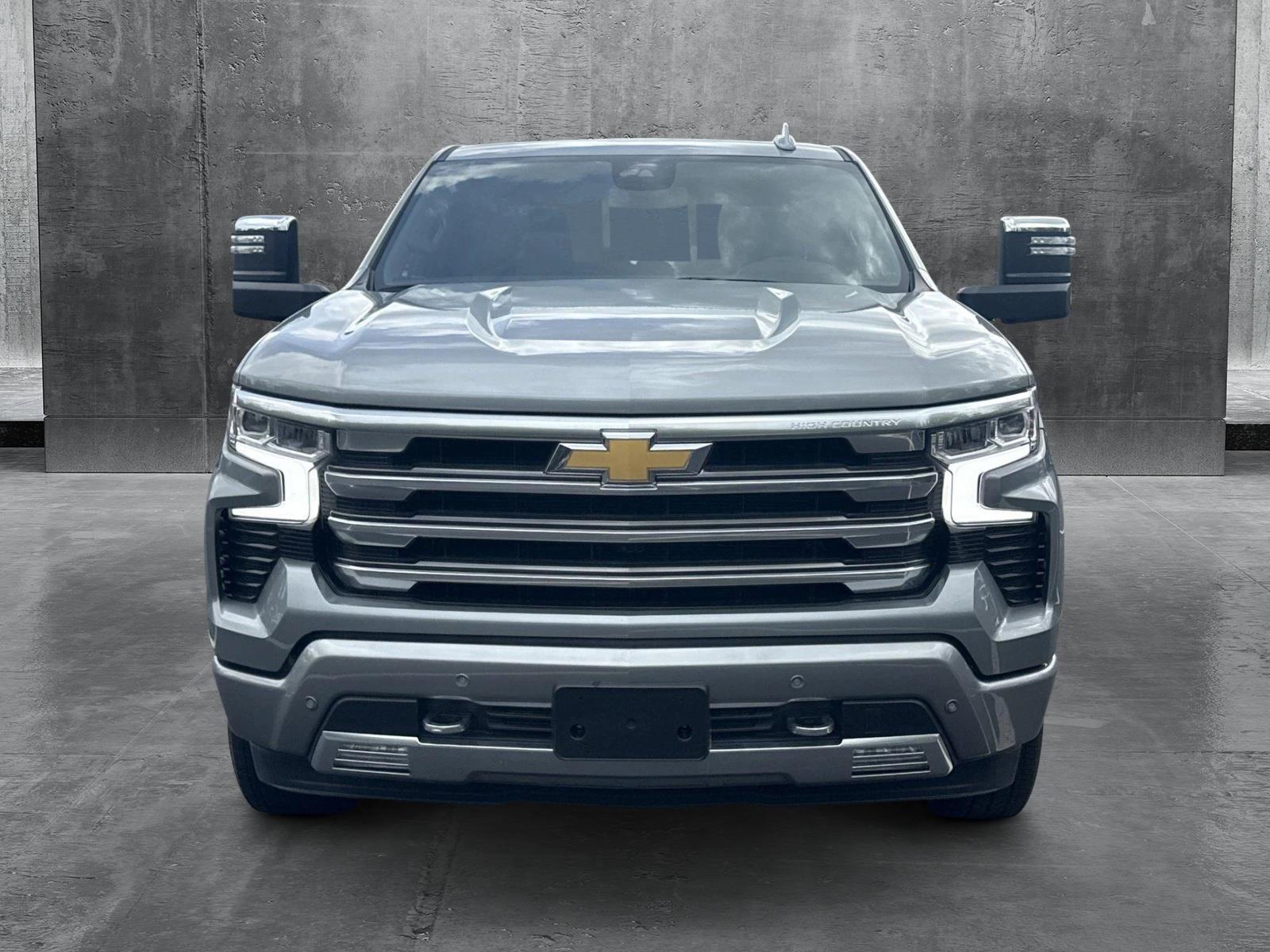 2024 Chevrolet Silverado 1500 High Country photo 2