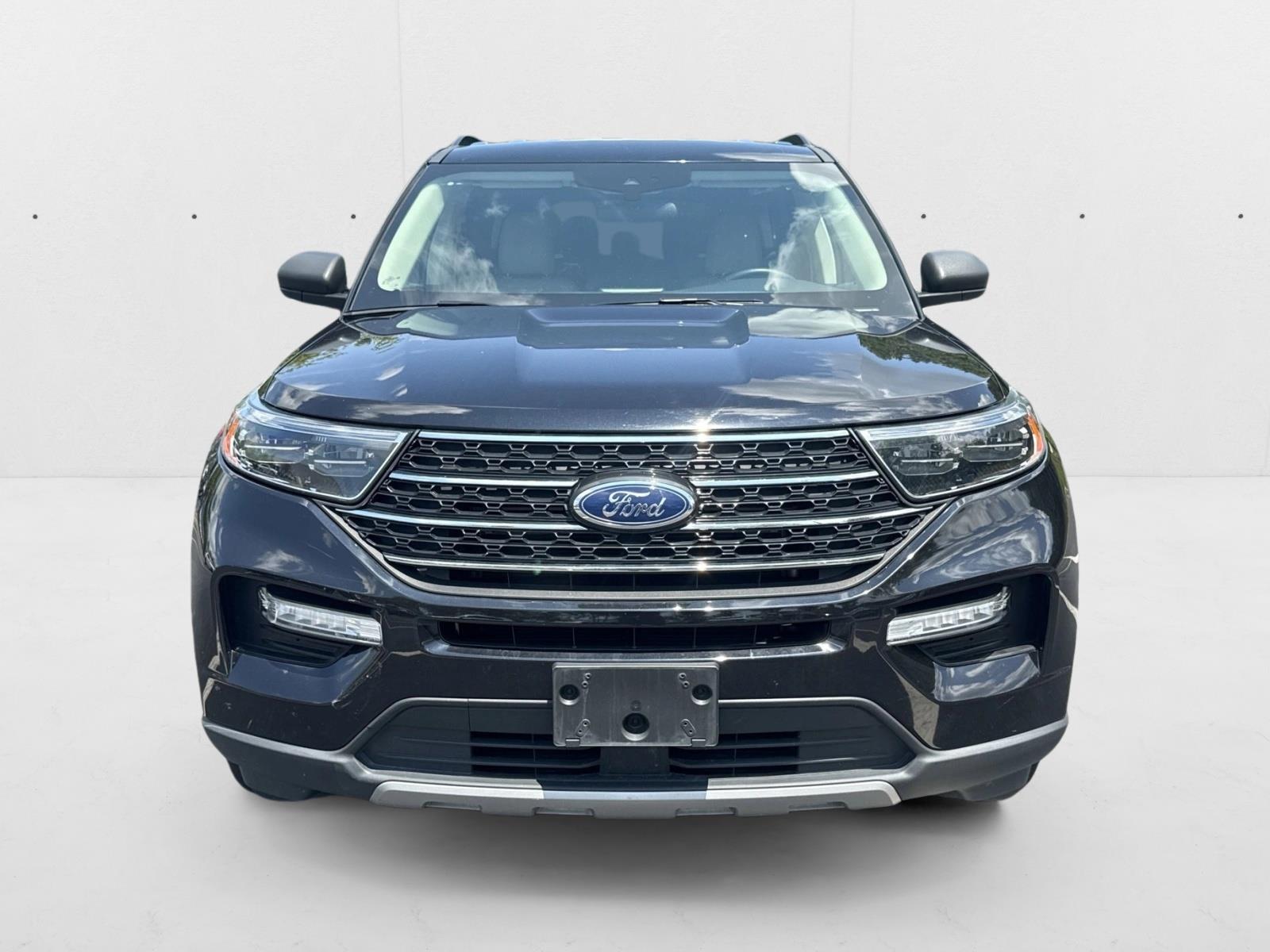 2024 Ford Explorer XLT photo 2