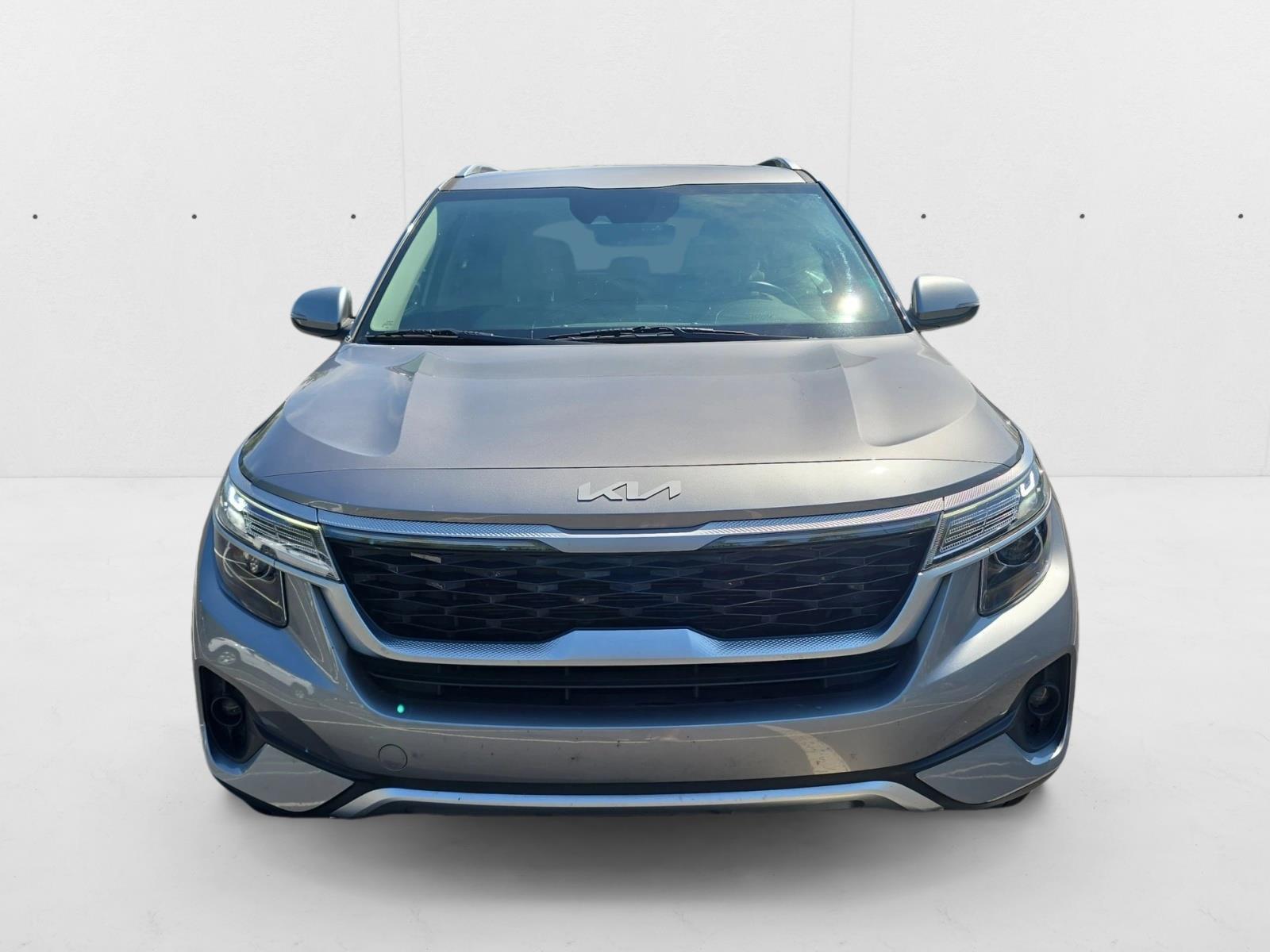 2022 Kia Seltos EX photo 2