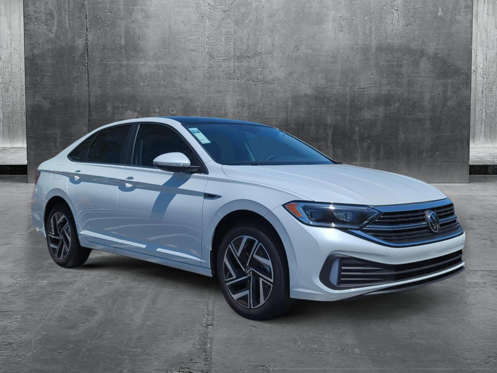 2024 Volkswagen Jetta SEL photo 3