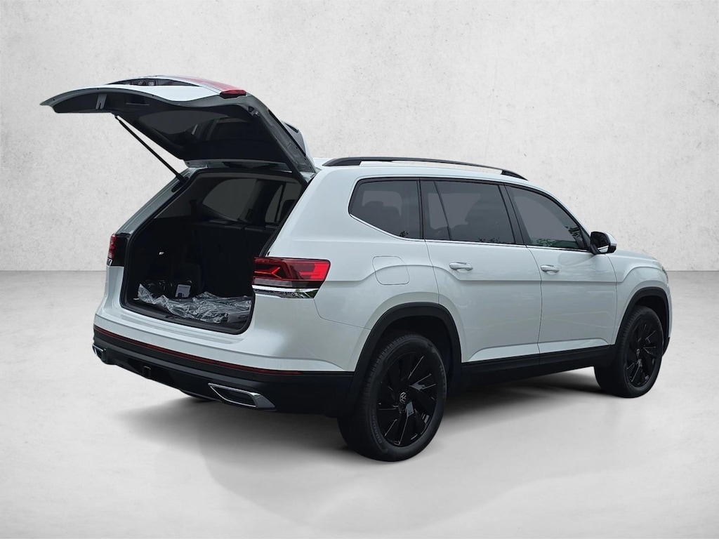New 2026 Volkswagen Atlas SE w/Technology SUV