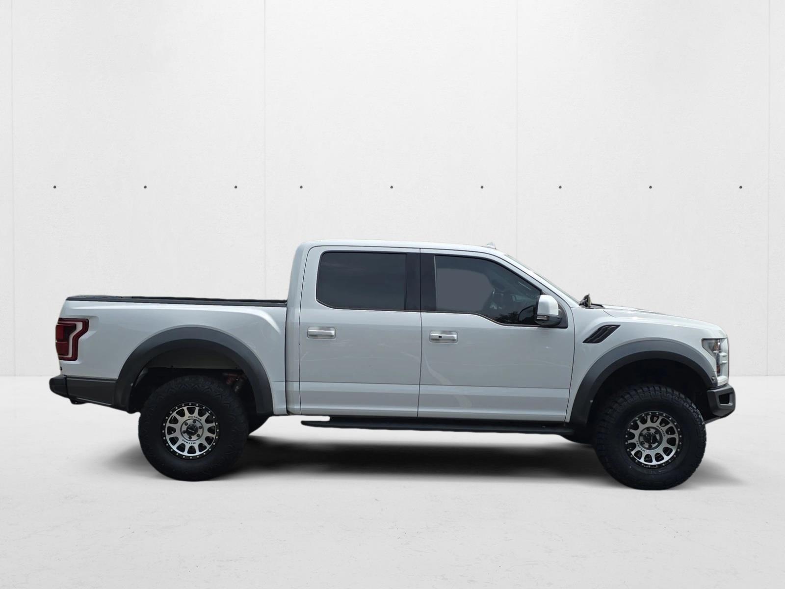 2019 Ford F-150 Raptor photo 4