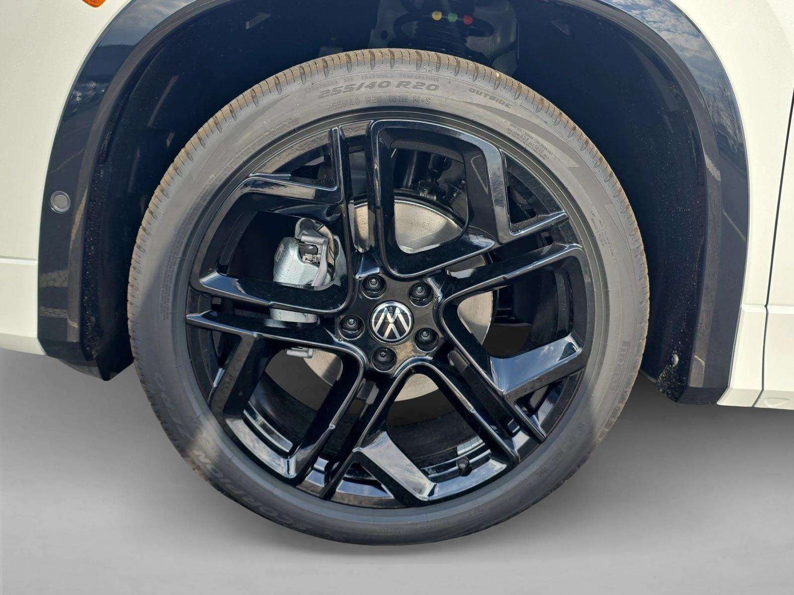 2026 Volkswagen Tiguan SE R-LINE BLACK - Photo 9