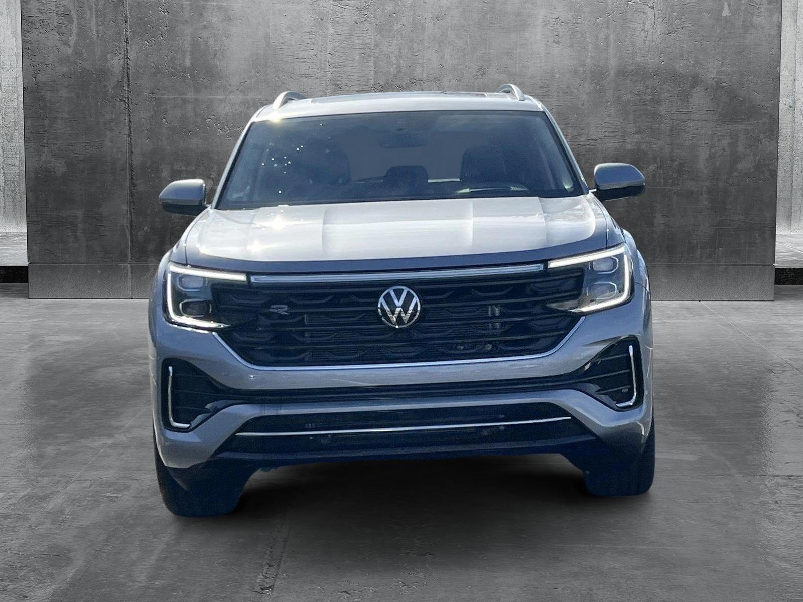 2025 Volkswagen Atlas SEL Premium R-Line photo 2