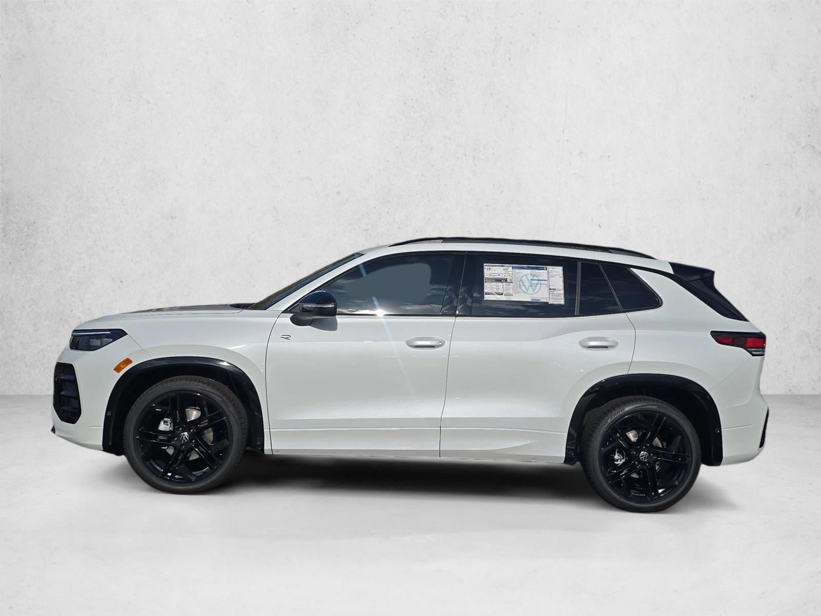 2026 Volkswagen Tiguan SE R-LINE BLACK - Photo 6