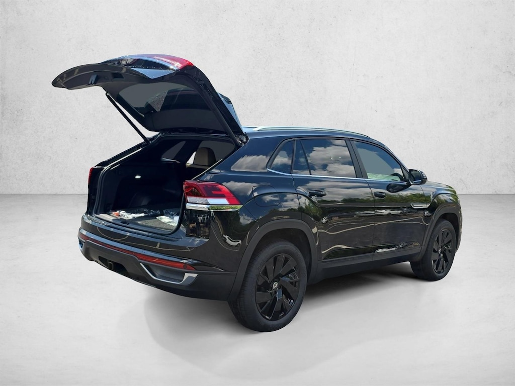 New 2026 Volkswagen Atlas Cross Sport SE w/Technology SUV