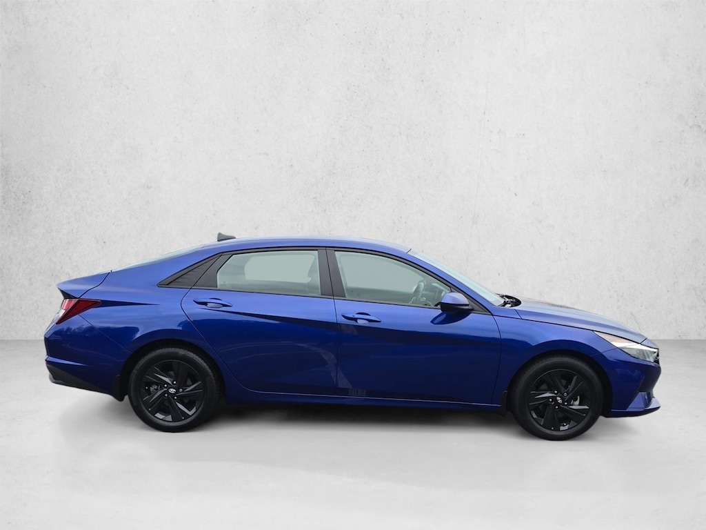 Used 2022 Hyundai Elantra SEL Sedan