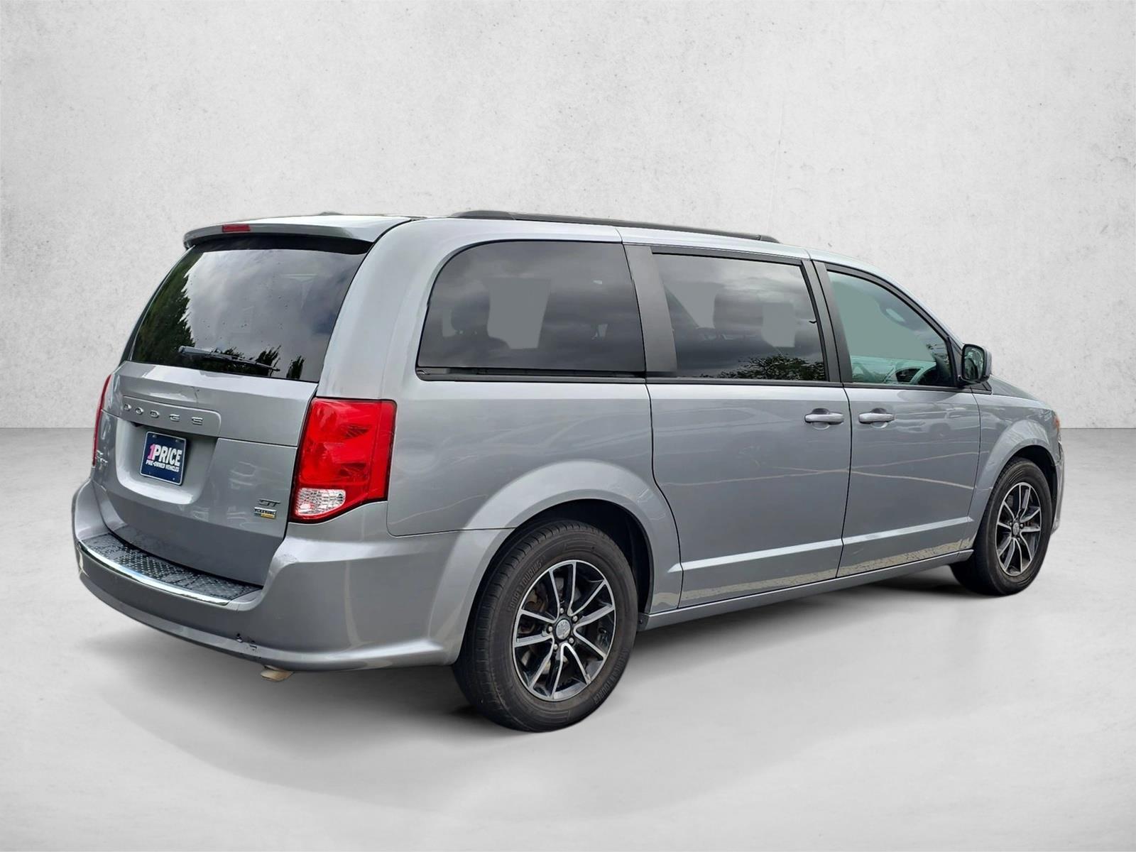 2019 Dodge Grand Caravan GT photo 4