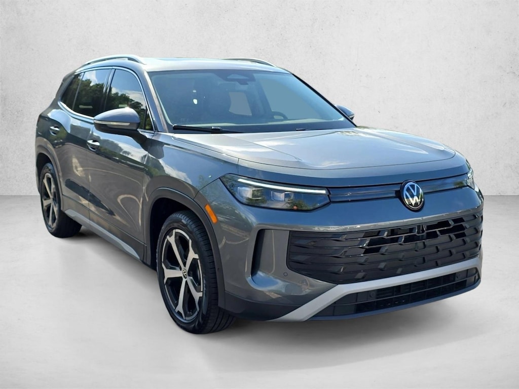 New 2026 Volkswagen Tiguan 2.0T SE SUV