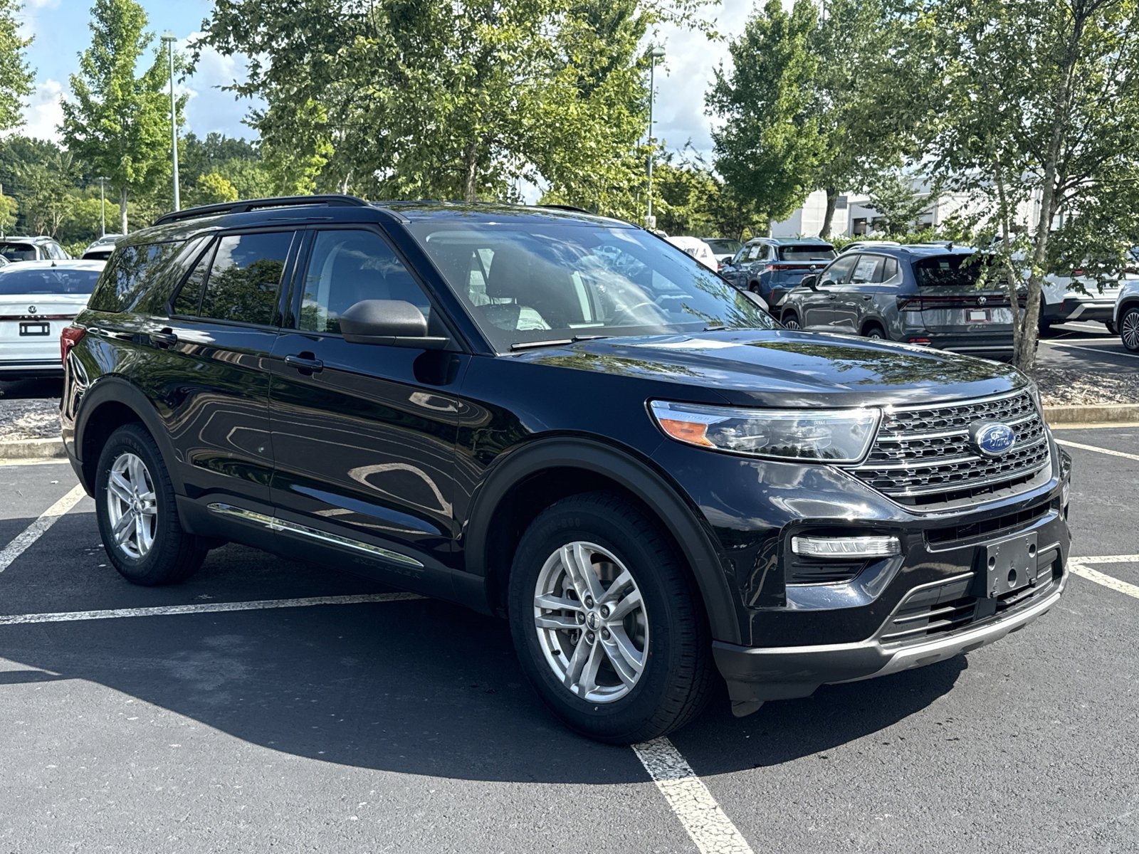 2022 Ford Explorer XLT photo 3