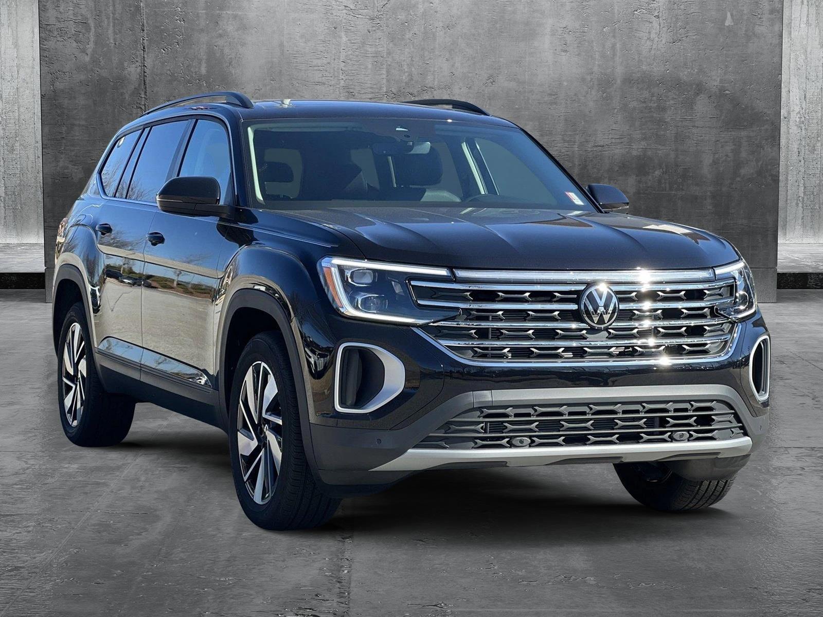2025 Volkswagen Atlas SE Technology photo 3