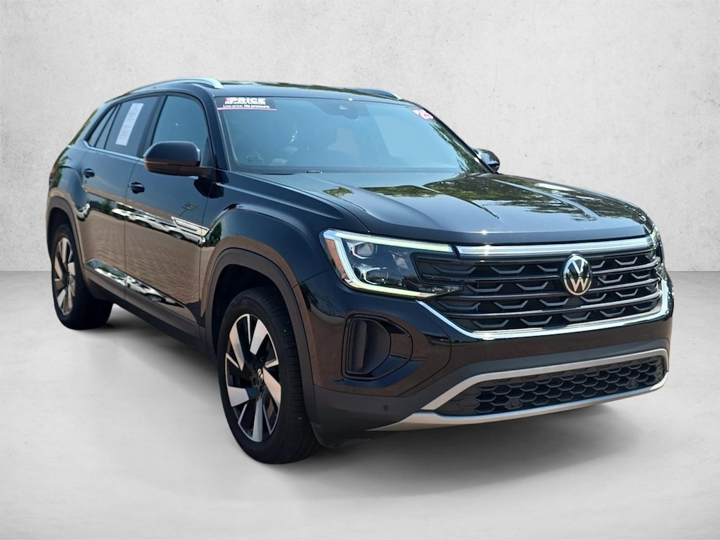 Certified 2025 Volkswagen Atlas Cross Sport 2.0T SE w/Technology SUV