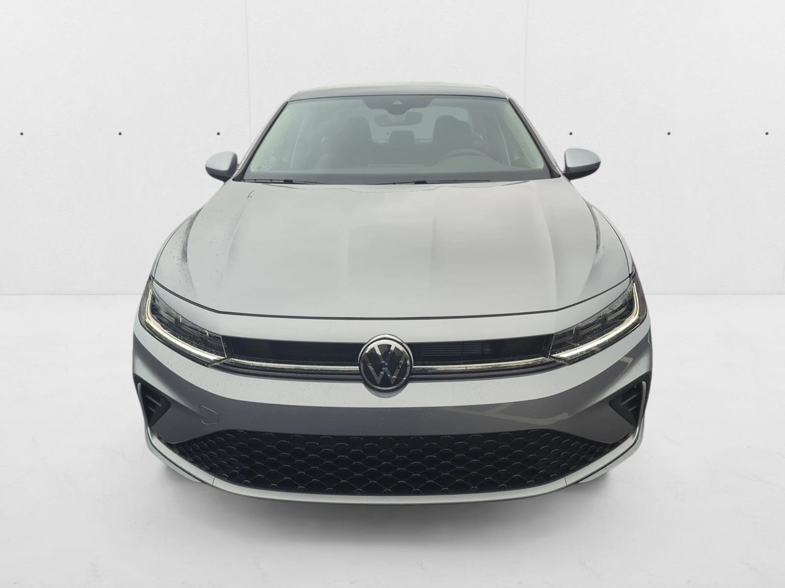 2025 Volkswagen Jetta SE photo 2