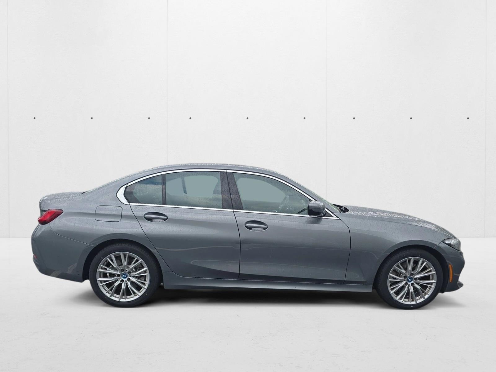 2024 Bmw 330e photo 4