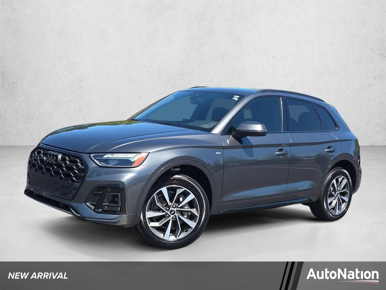 2024 Audi Q5 45 Premium's photo