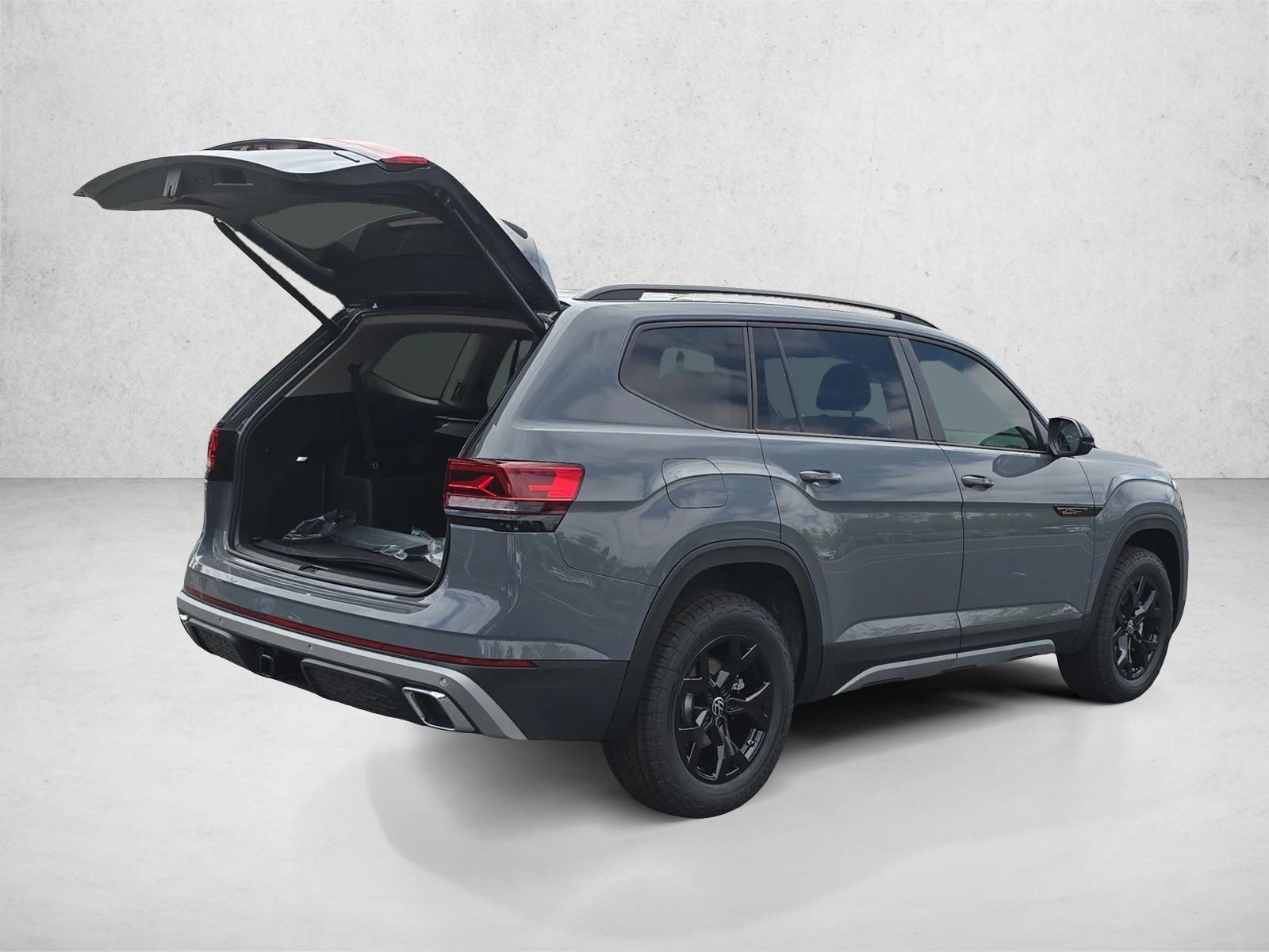 New 2026 Volkswagen Atlas Peak Edition SUV