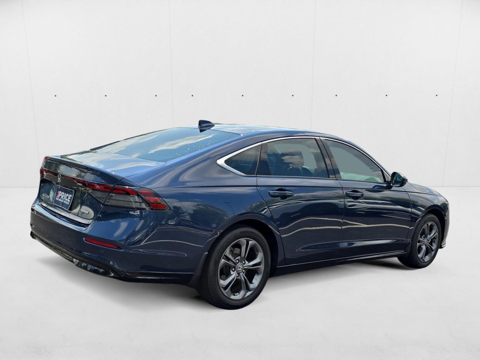 2024 Honda Accord Hybrid EX-L photo 4