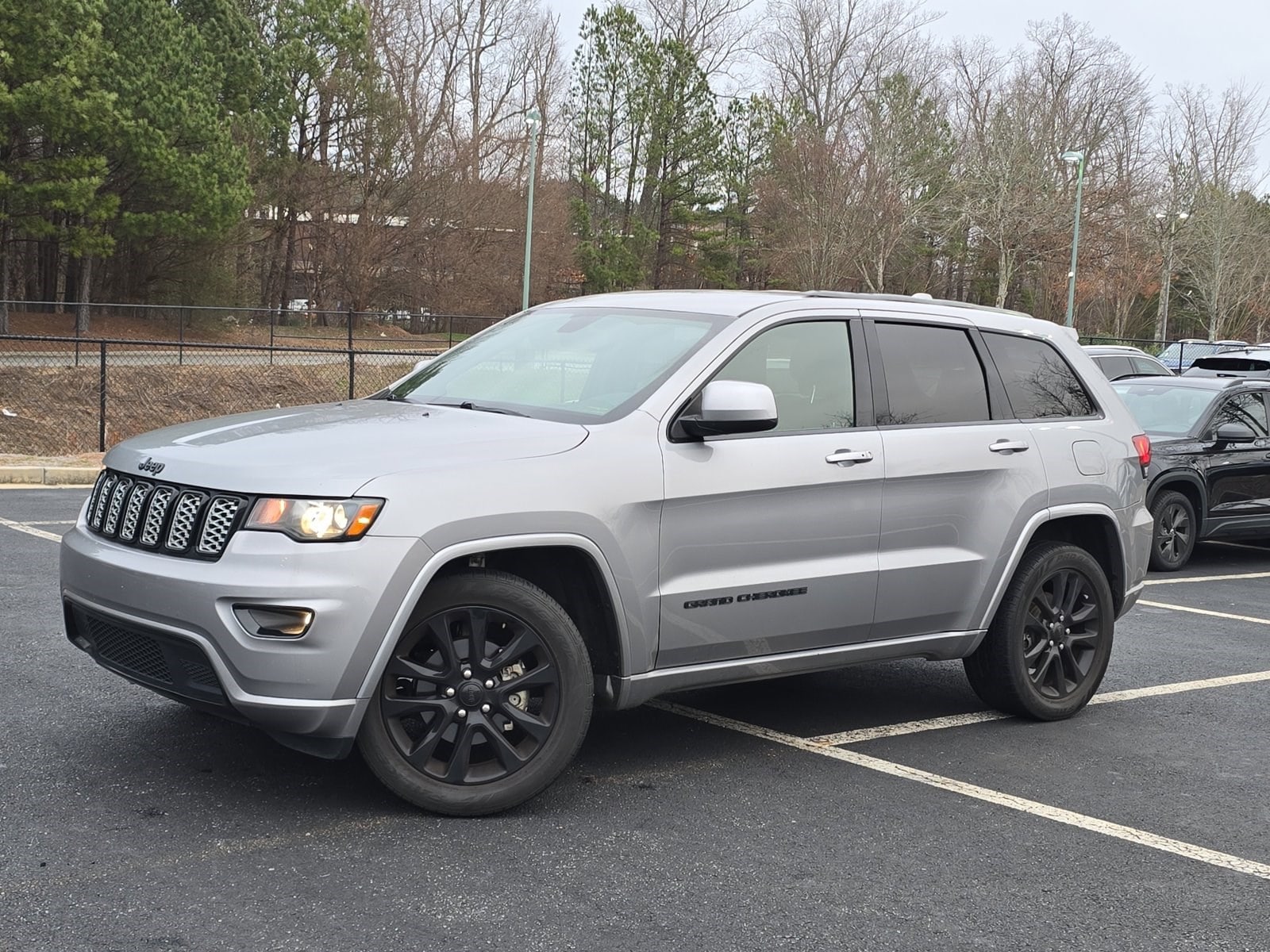 2019 Jeep Grand Cherokee Altitude's photo