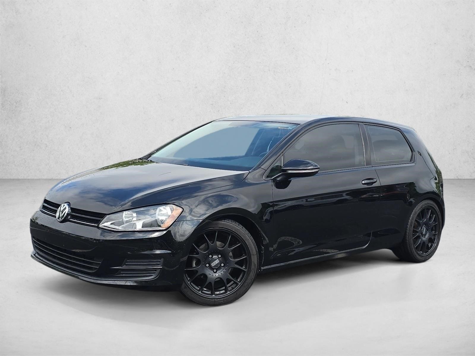 2015 Volkswagen Golf TSI S 2-door PZEV's photo