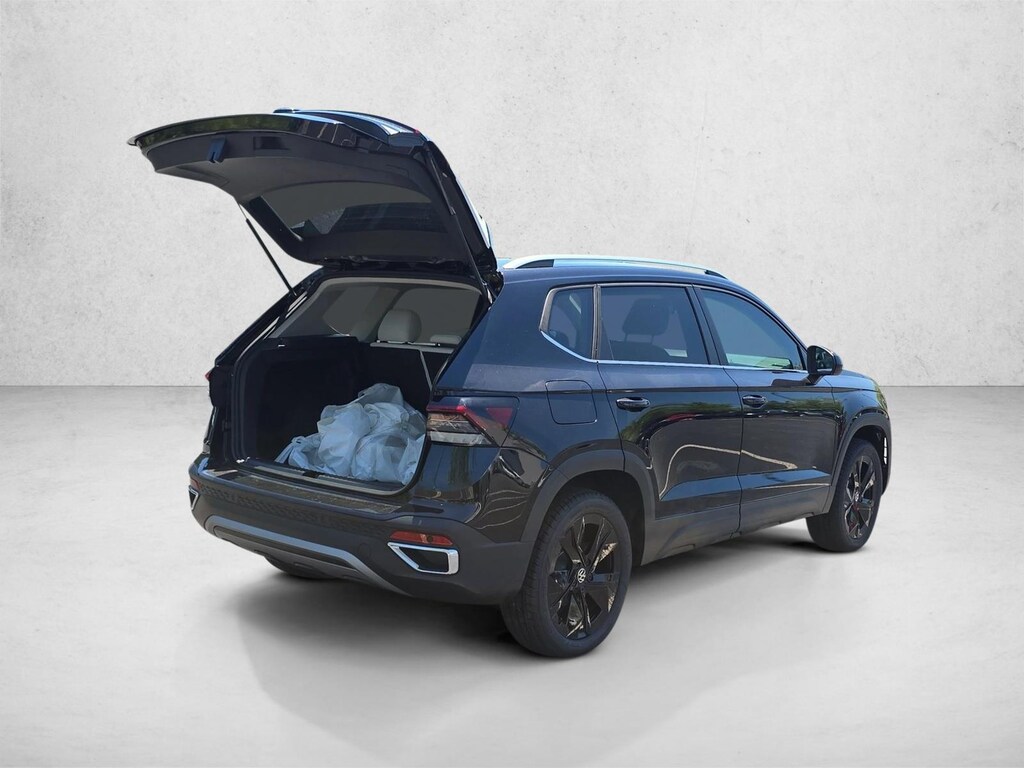 New 2026 Volkswagen Taos 1.5T SE SUV