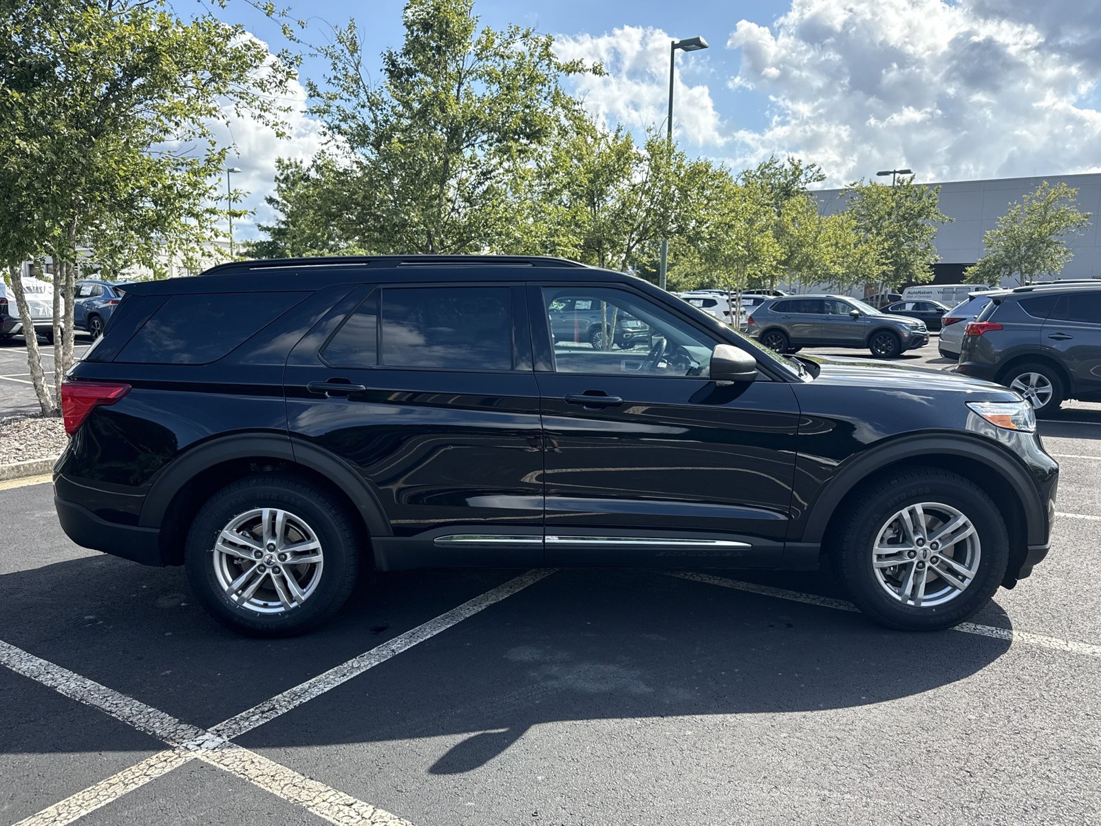 2022 Ford Explorer XLT photo 4