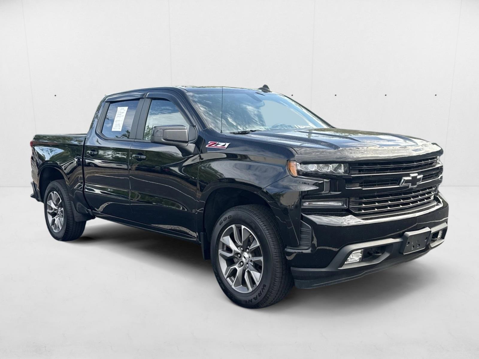 2020 Chevrolet Silverado 1500 RST photo 3