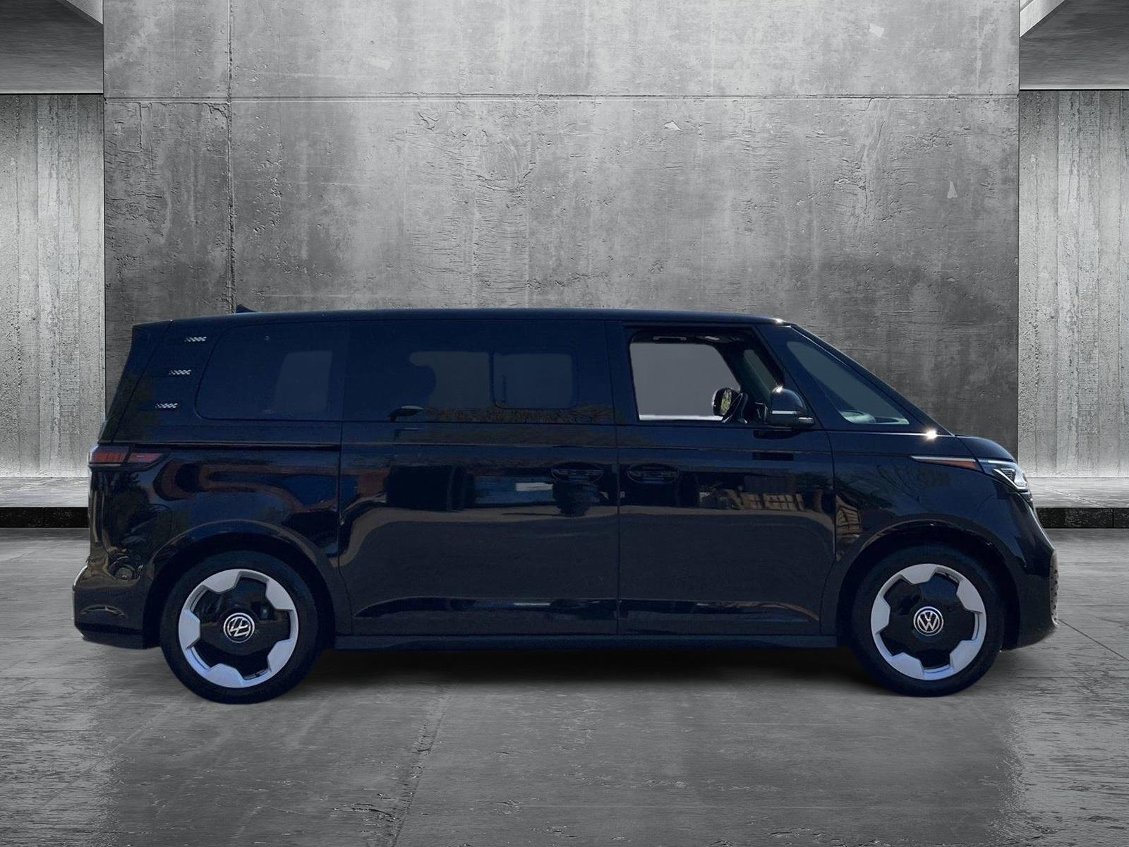 2025 Volkswagen ID. Buzz Pro Plus photo 4