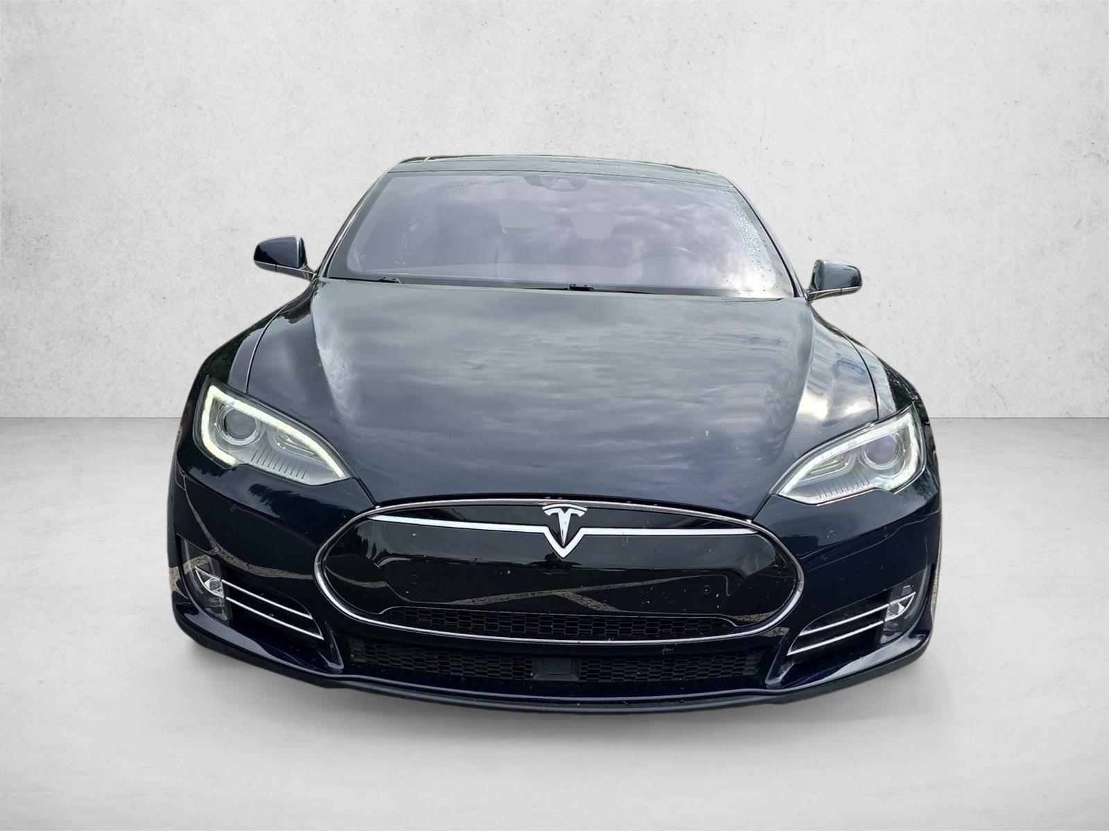 2015 Tesla Model S 85D photo 2