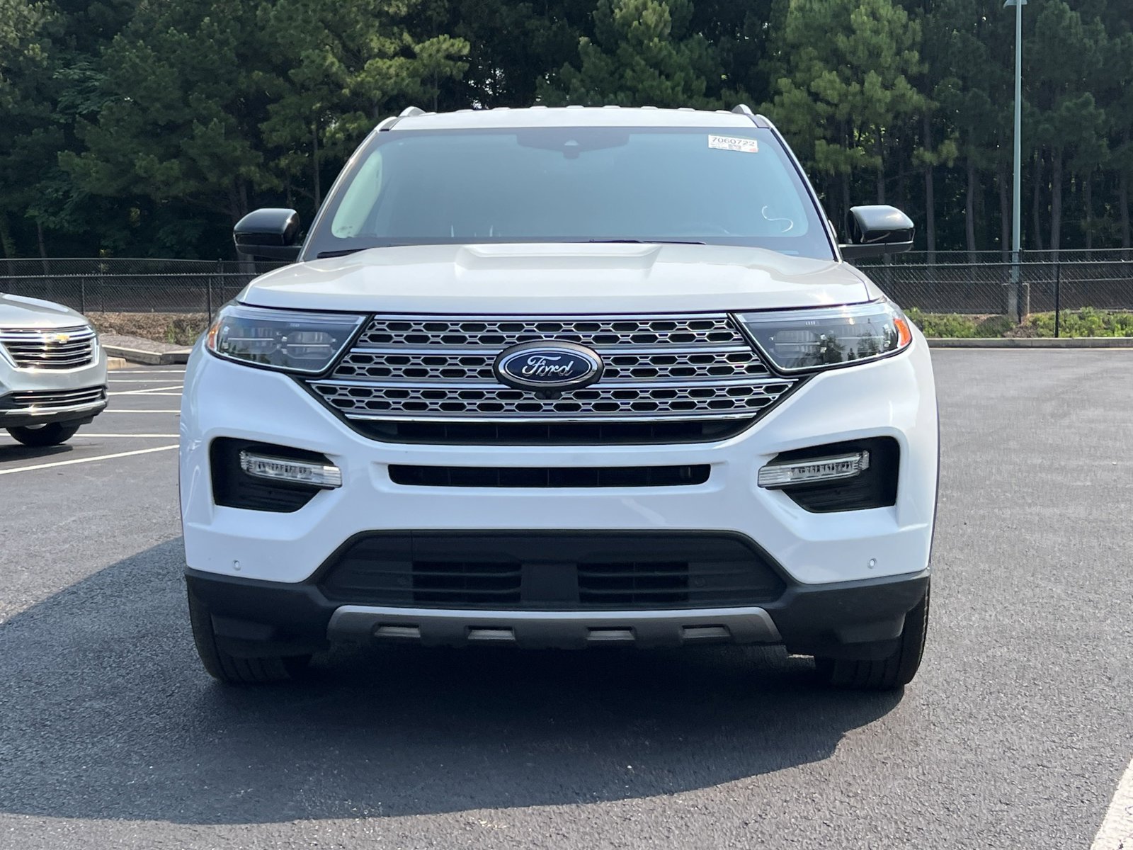 2023 Ford Explorer Limited photo 2