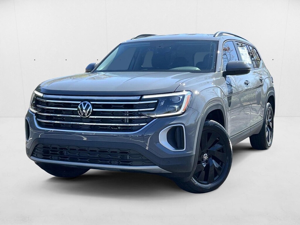 Used 2025 Volkswagen Atlas 2.0T SE w/Technology SUV