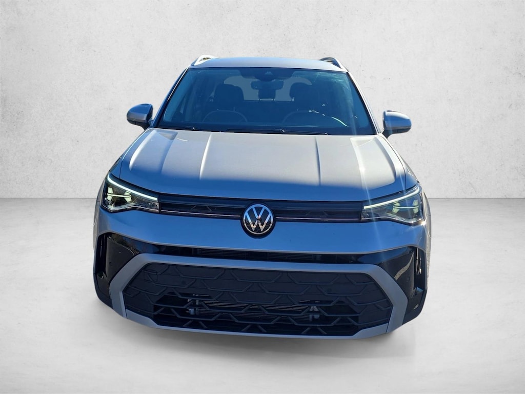 Used 2025 Volkswagen Taos SE SUV