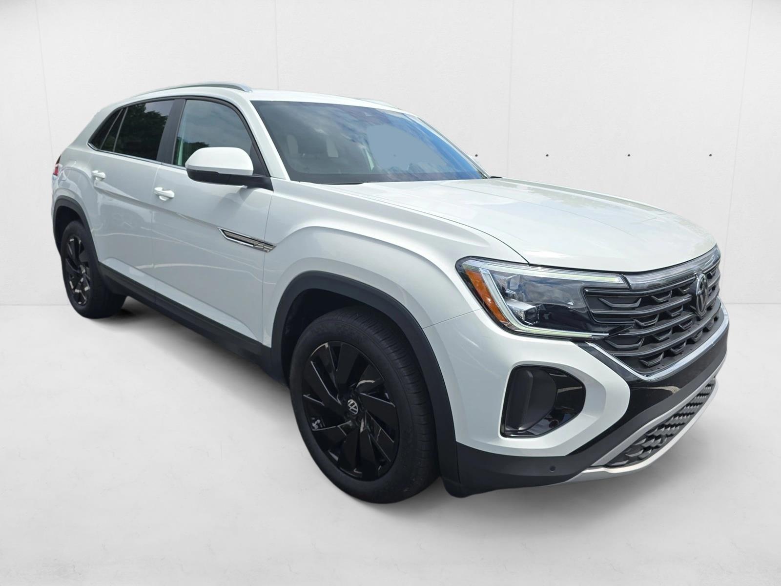 2025 Volkswagen Atlas Cross Sport SE Technology photo 2