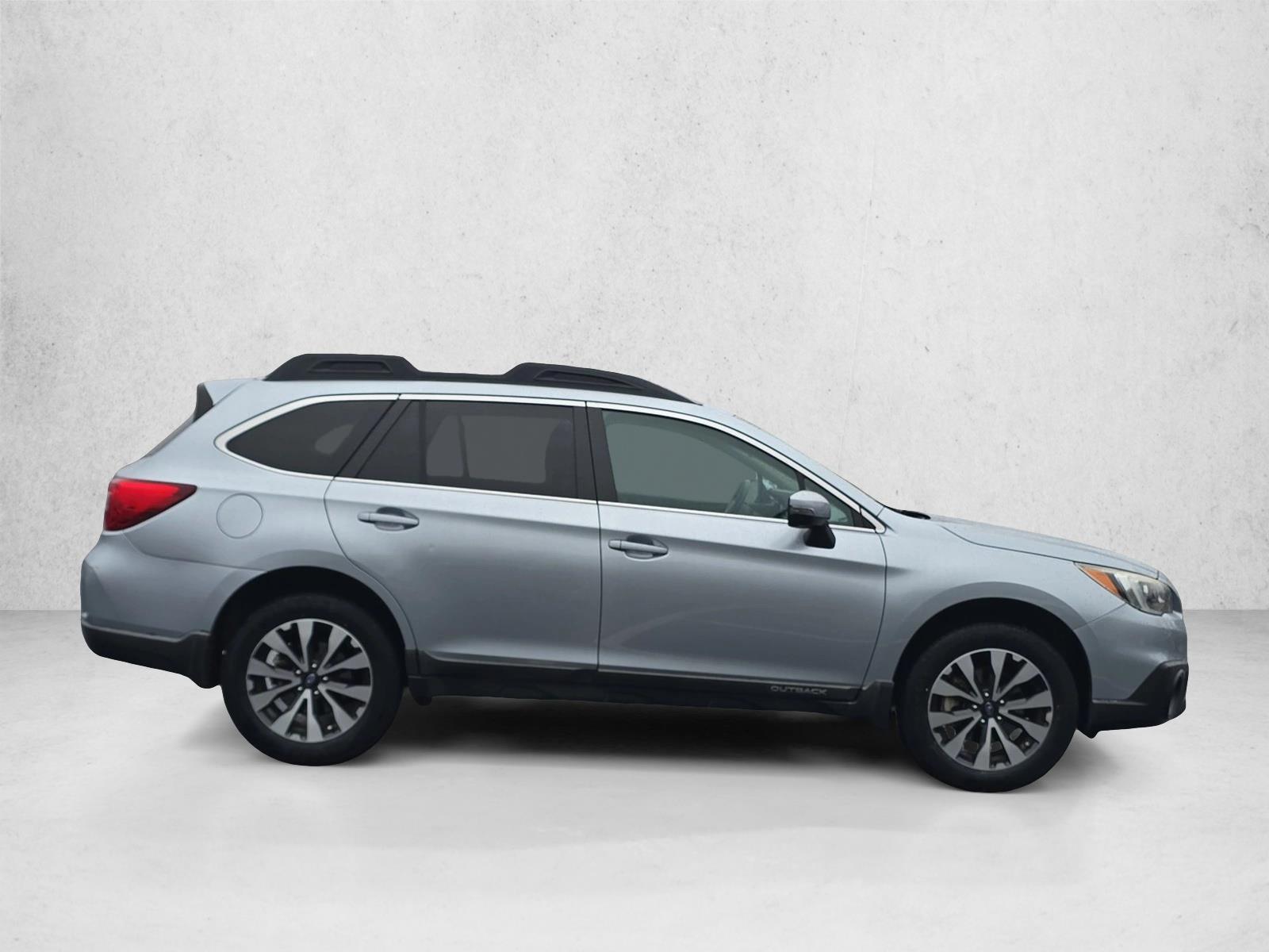 2017 Subaru Outback Limited photo 4