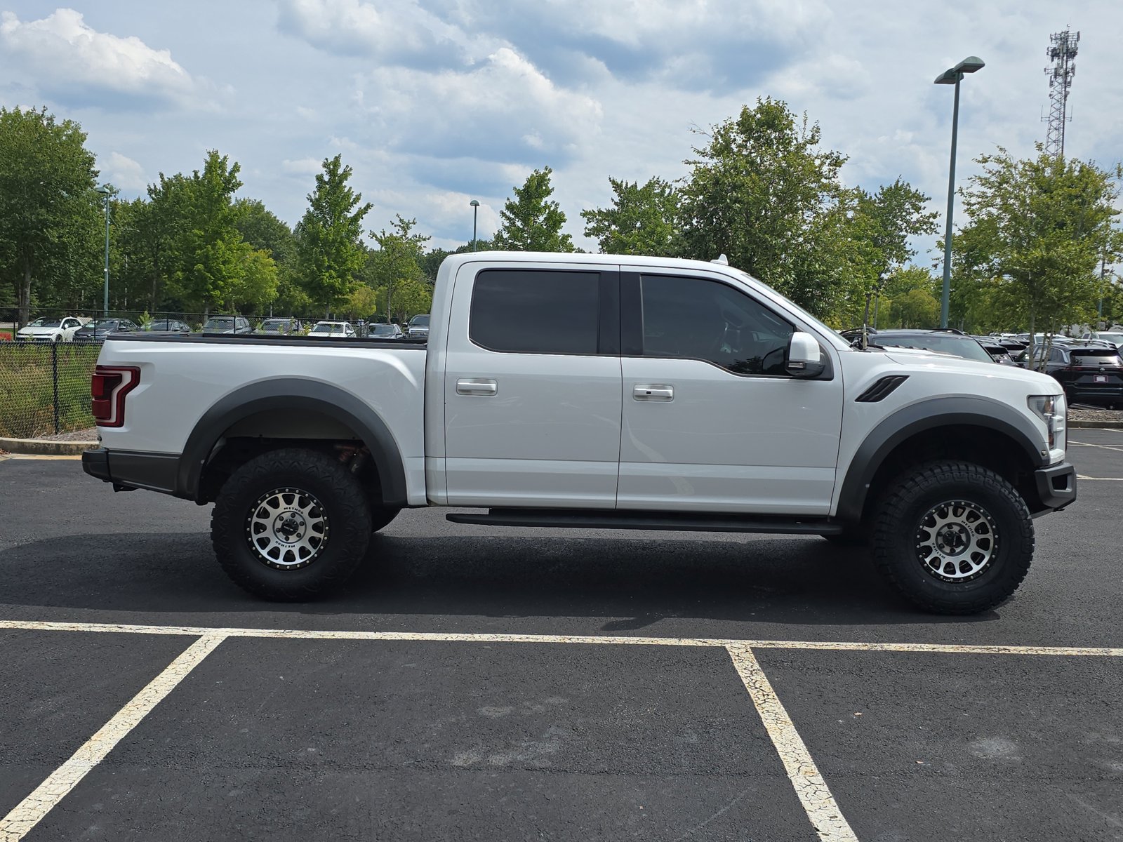 2019 Ford F-150 Raptor photo 4