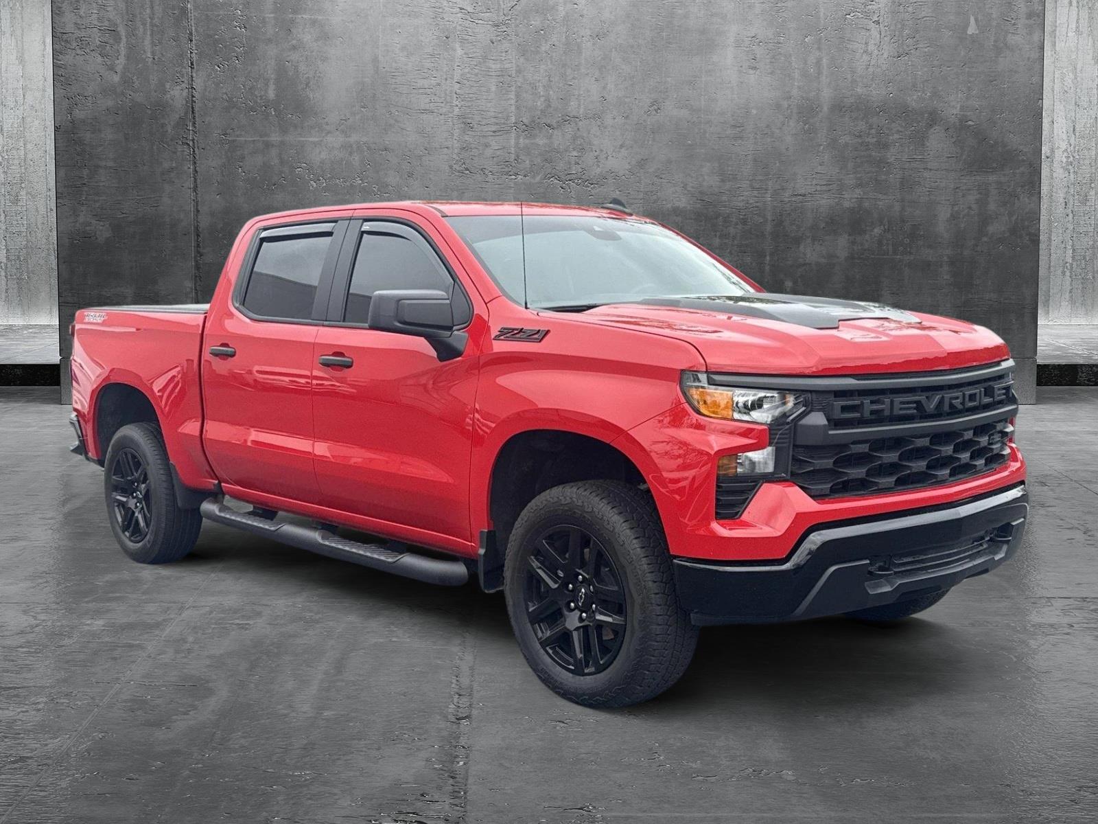 2024 Chevrolet Silverado 1500 Custom Trail Boss photo 3