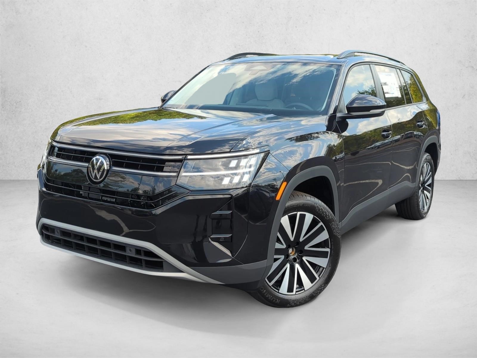 2027 Volkswagen Atlas SE w/Technology SUV