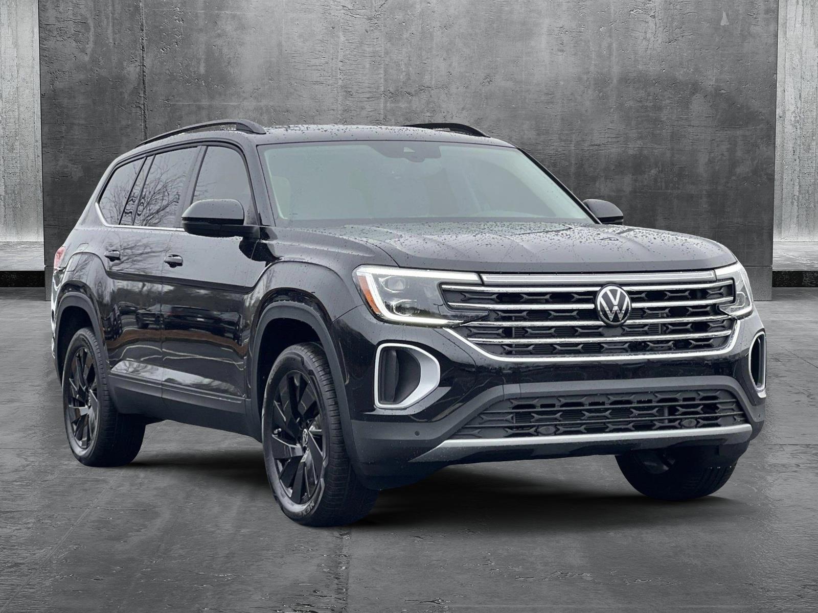2025 Volkswagen Atlas SE Technology photo 3