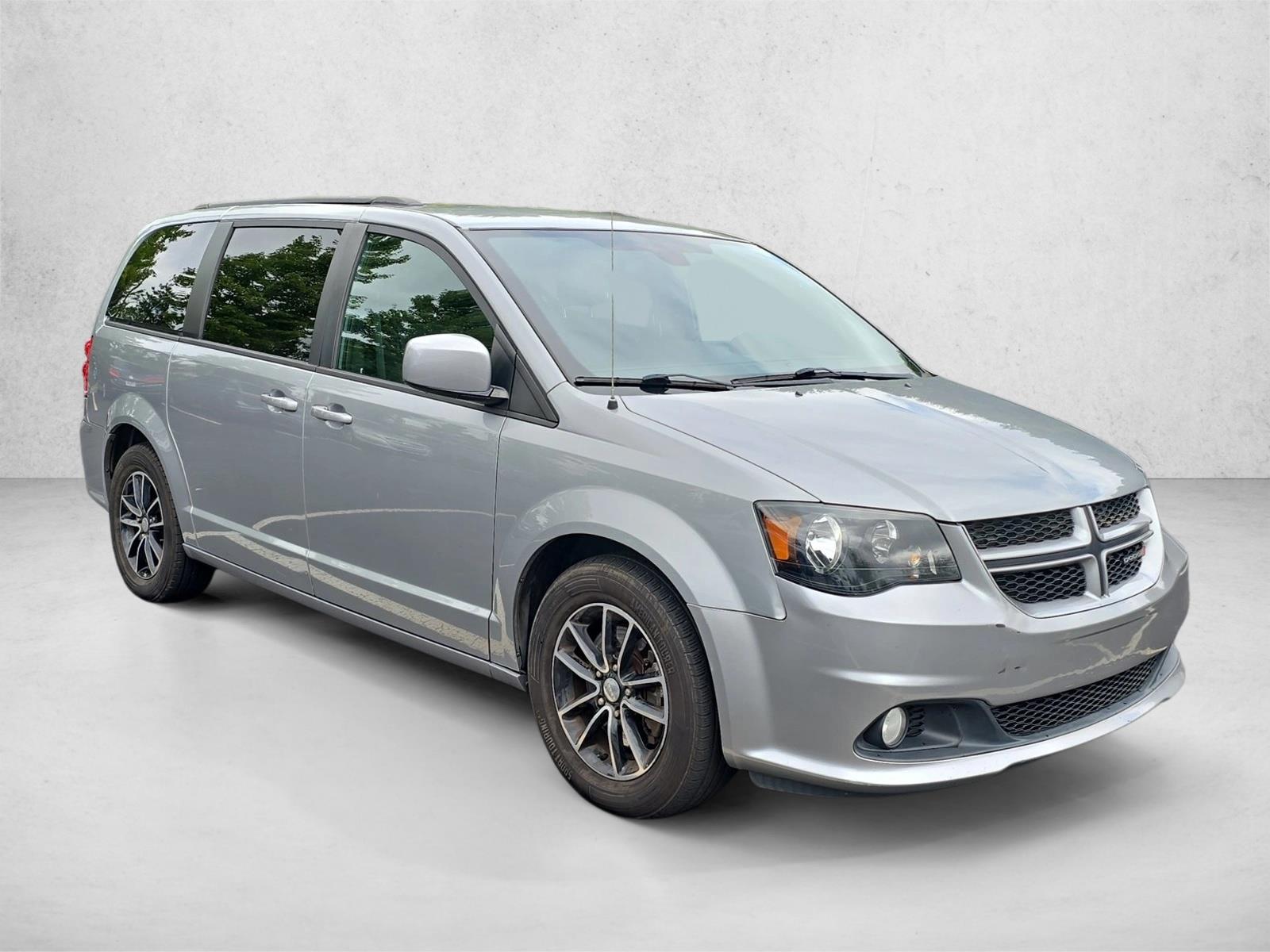 2019 Dodge Grand Caravan GT photo 2