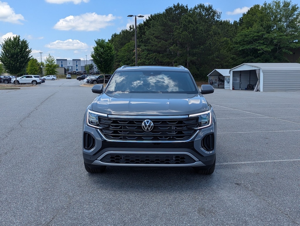 New 2026 Volkswagen Atlas Cross Sport SE w/Technology SUV
