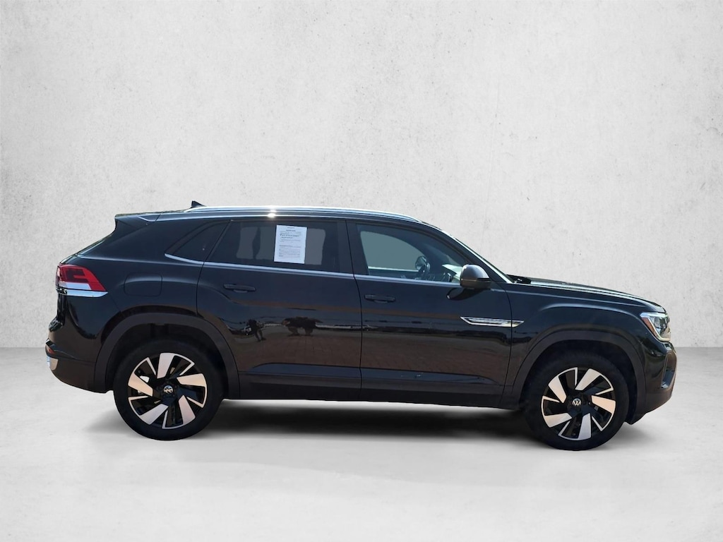 Certified 2025 Volkswagen Atlas Cross Sport 2.0T SE w/Technology SUV