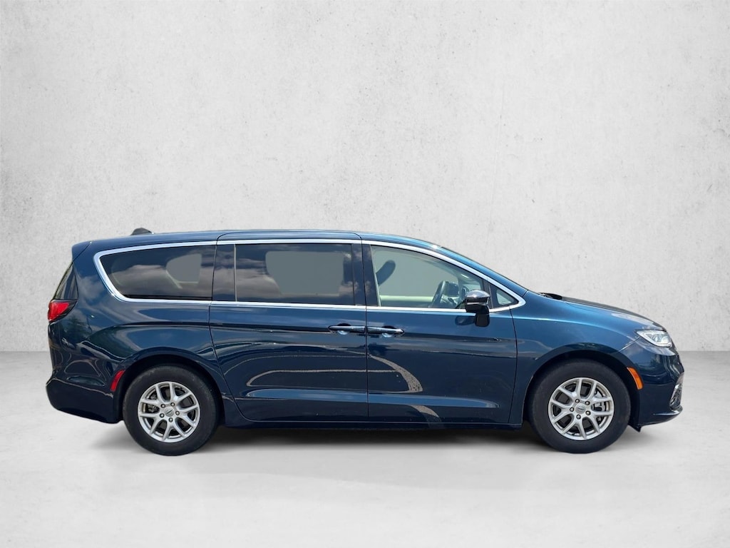 Used 2024 Chrysler Pacifica Touring L Van Passenger Van