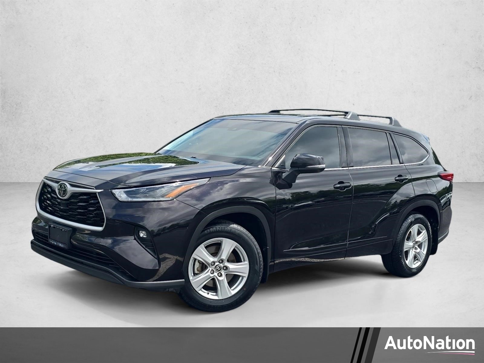 2021 Toyota Highlander LE 4x2 V6's photo